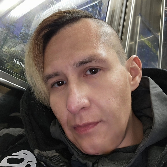 Meet your Posher, Alejandro - Picture 4 of 8